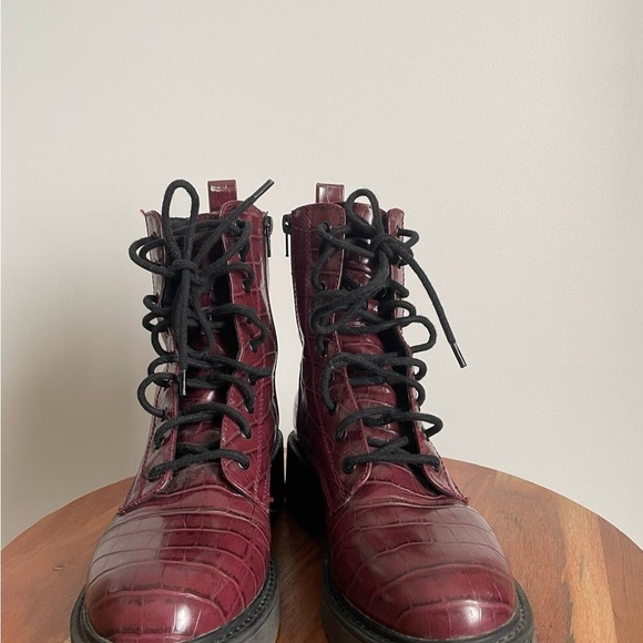 Burgundy Croc-Embossed Combat Boots with Chunky Sole size 6 - Picture 3 of 9